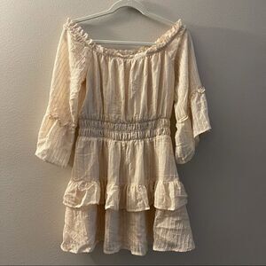 LE LIS IVORY OFF SHOULDER BELL SLEEVE TIERED RUFFLE DRESS SIZE M
